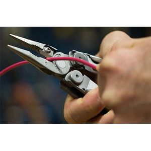 WAVE PLUS 18 HERRAMIENTAS ACERO INOX  420HC 1060159 Leatherman