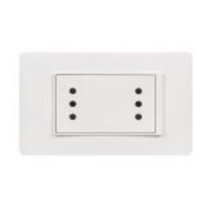 ENCHUFE HEMBRA DOBLE 2P+T PLACA ARMADA BLANCA LUZICA 8121302 Bticino