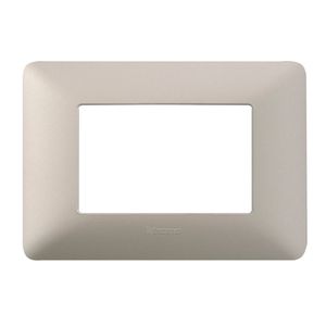 PLACA 3 MODULOS ALUMINIO MATE MATIX COLOR TITANIO CLARO 97357302 Bticino