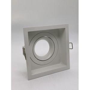 FOCO EMB GU10 CUAD RETRAIDO BL 110X110 278701625 Darlux