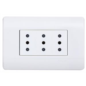 HBRA EMB GEN/ARM TRIPLEX 10A 2P+T BLANCA 27548063 Schneider Electric