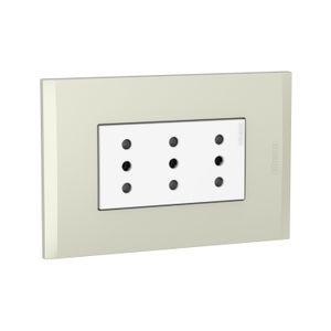 TOMA TRIPLEX BLANCAC PL3P PERLA 2113E3BNA02 Bticino